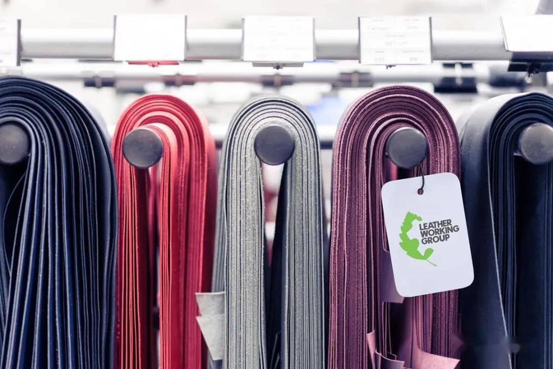 賓利成為首個(gè)獲得全球皮革工作組織認(rèn)證的汽車品牌，邁出可持續(xù)發(fā)展新步伐